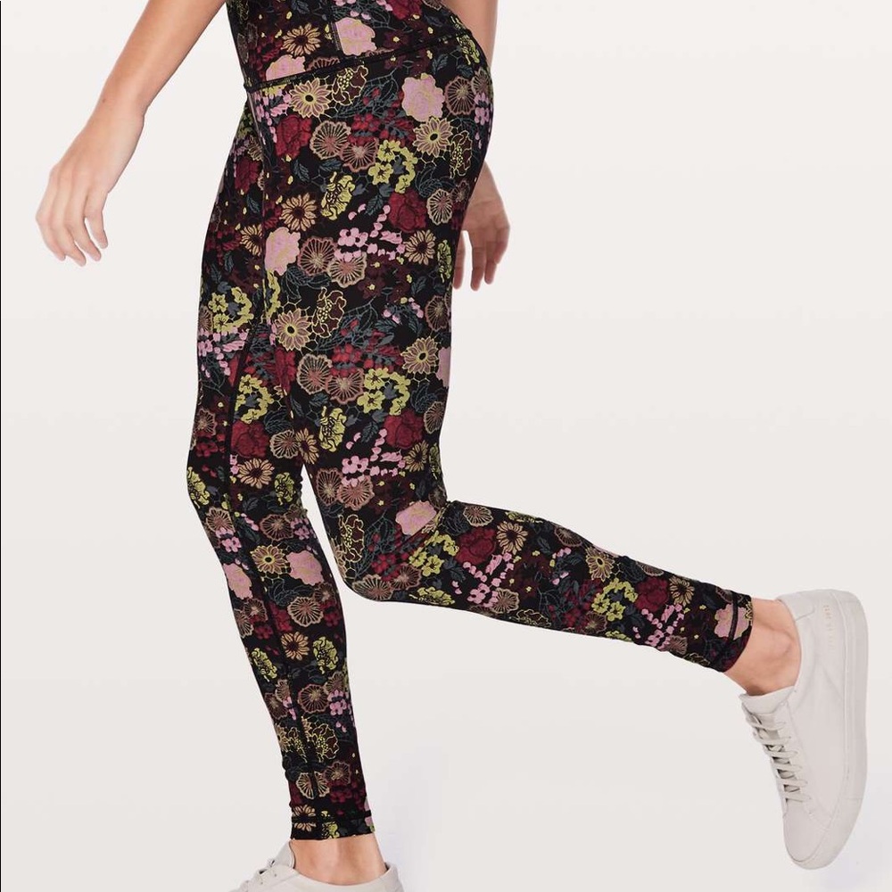 Lululemon fluorolace luxtreme leggings